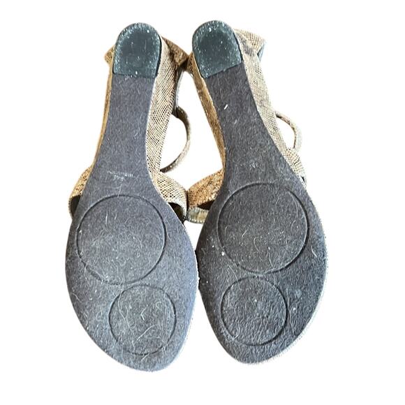 New York Transit Woman's 8M Metallic Snakeskin Sandals Slip On Small Wedge - Picture 5 of 5